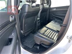 جیپ گراند شیرۆکی